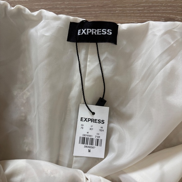 Express Tweed Metallic Shorts Beige Gold Size 14 - Picture 5 of 8